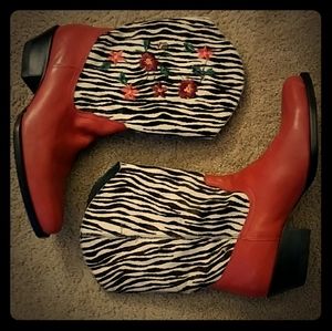 NAKED FEET Boots. 8-1/2. All Leather.Worn 1x.